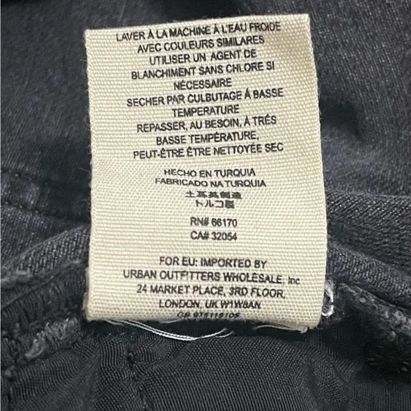 We The Free Black Denim Mini Skirt with Raw Hem 0B920063 NWT Size 27 - Picture 10 of 10